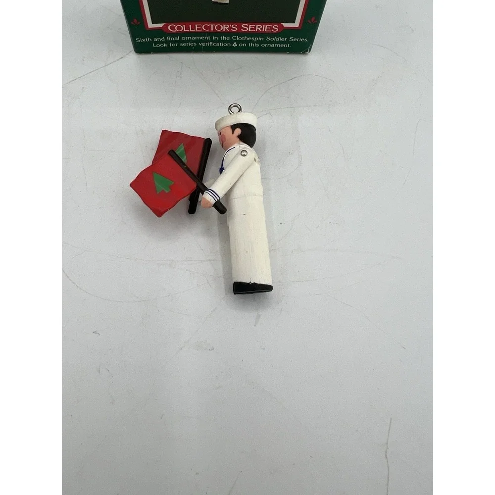 🎄Hallmark Keepsake Ornament–Clothespin Soldier–Collector's Series #6 Final-1987